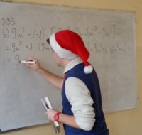 Mikołaj na lekcji matematyki nie próżnuje