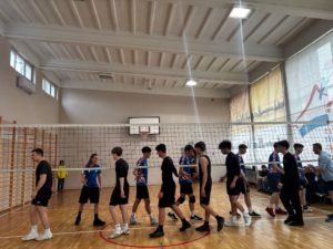 Derby maturzyści vs klasy I-III 2026 (1)