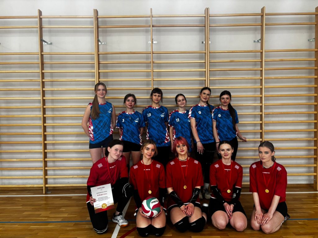 Derby maturzyści vs klasy I-III 2026 (5)