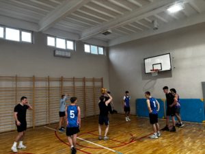 Derby maturzyści vs klasy I-III 2026 (9)